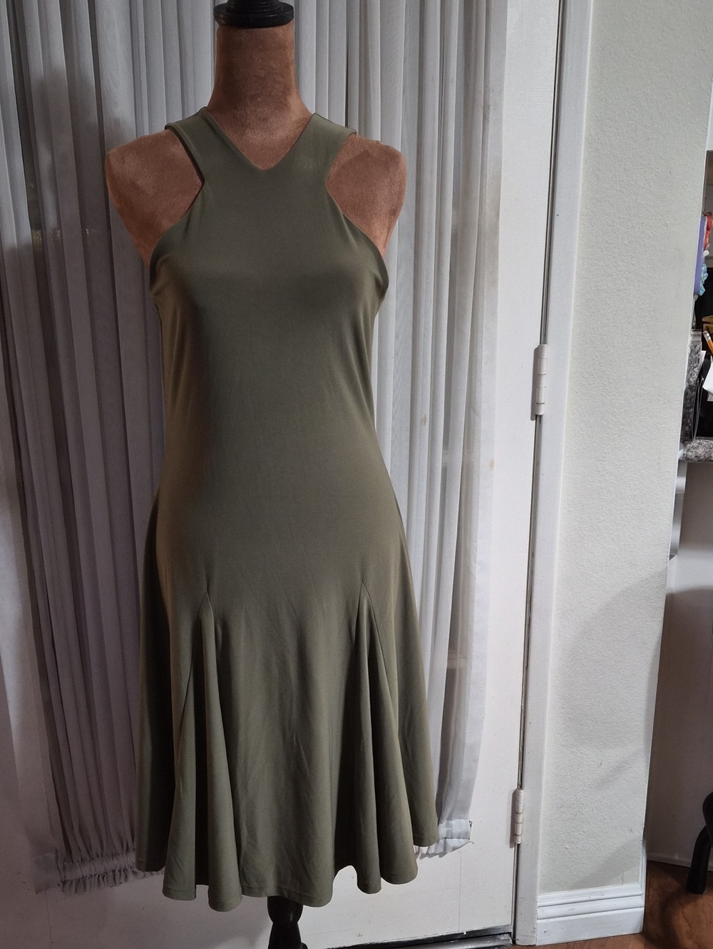 Ralph Lauren Sleeveless Midi Dress.color-olive